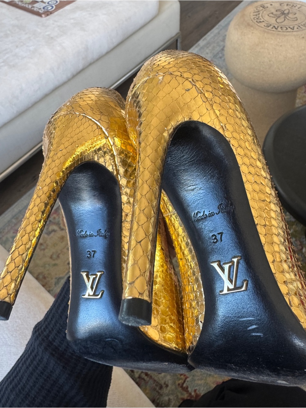 LV genuine python pumps - Picture 6 of 15